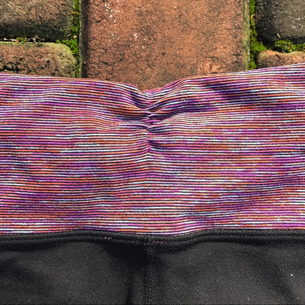 Lululemon Cropped Legging - Picture 4 of 5